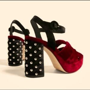 💫Zara Velvet Platform Heels💫